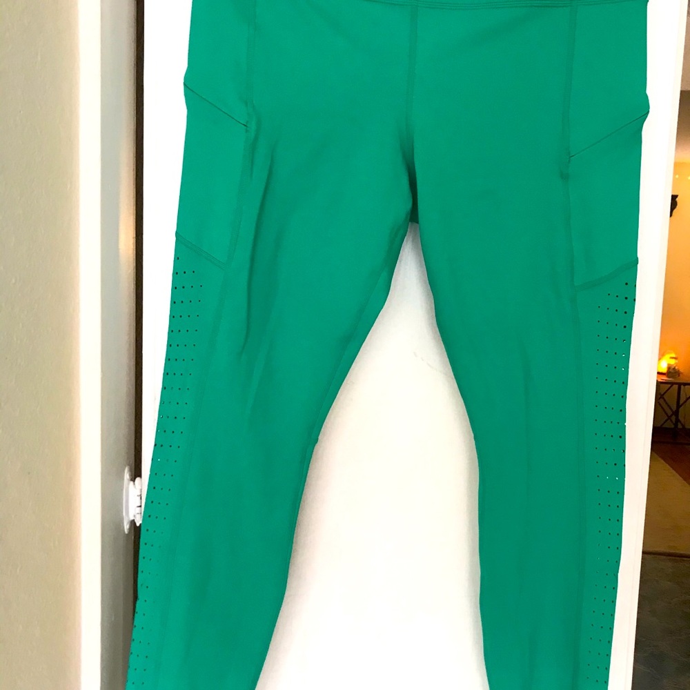 Cute Green Athleta Leggings